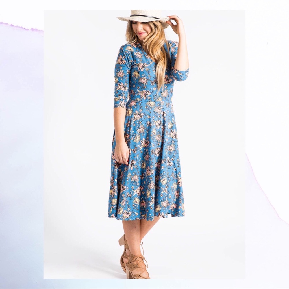 *NWT* Agnes & Dora <Floral Midi Dress>